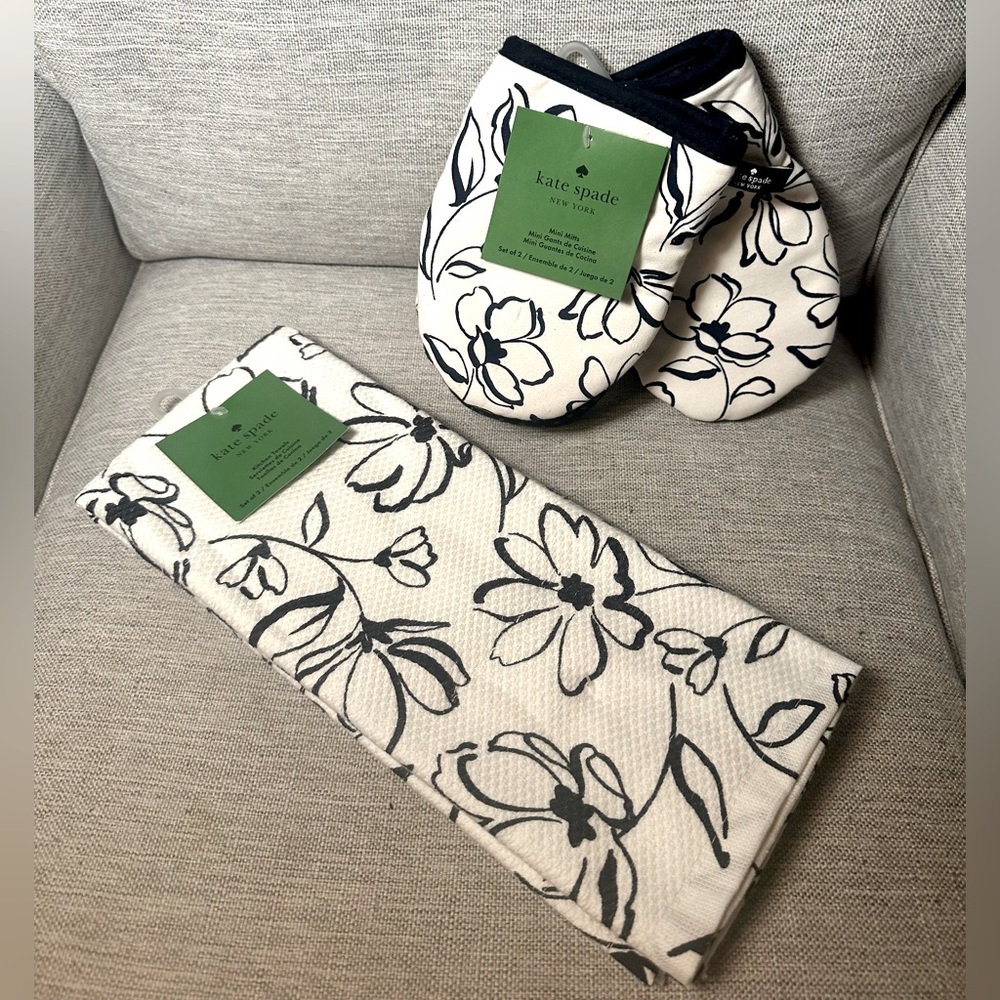Kate Spade Kitchen Set - Kitchen Towels and Mini Oven Mitts